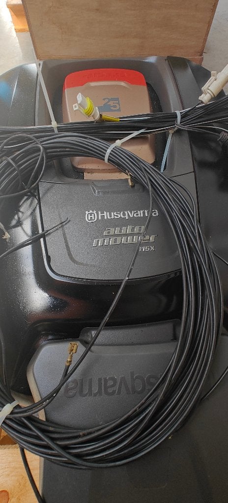 Robotmaaier Huqsvarna Automower 315x, Tuin en Terras, Ophalen, Gebruikt, 20 tot 25 cm, Husqvarna