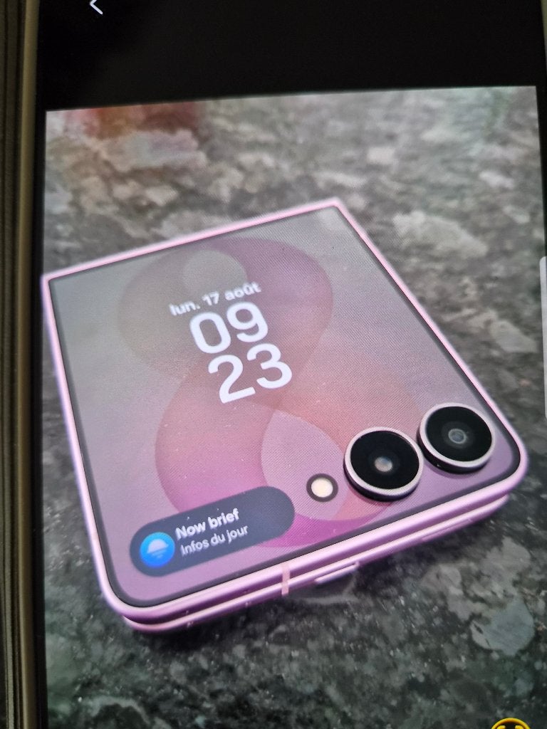 Samsung Zflip8, Ophalen, Touchscreen, Nieuw, Roze