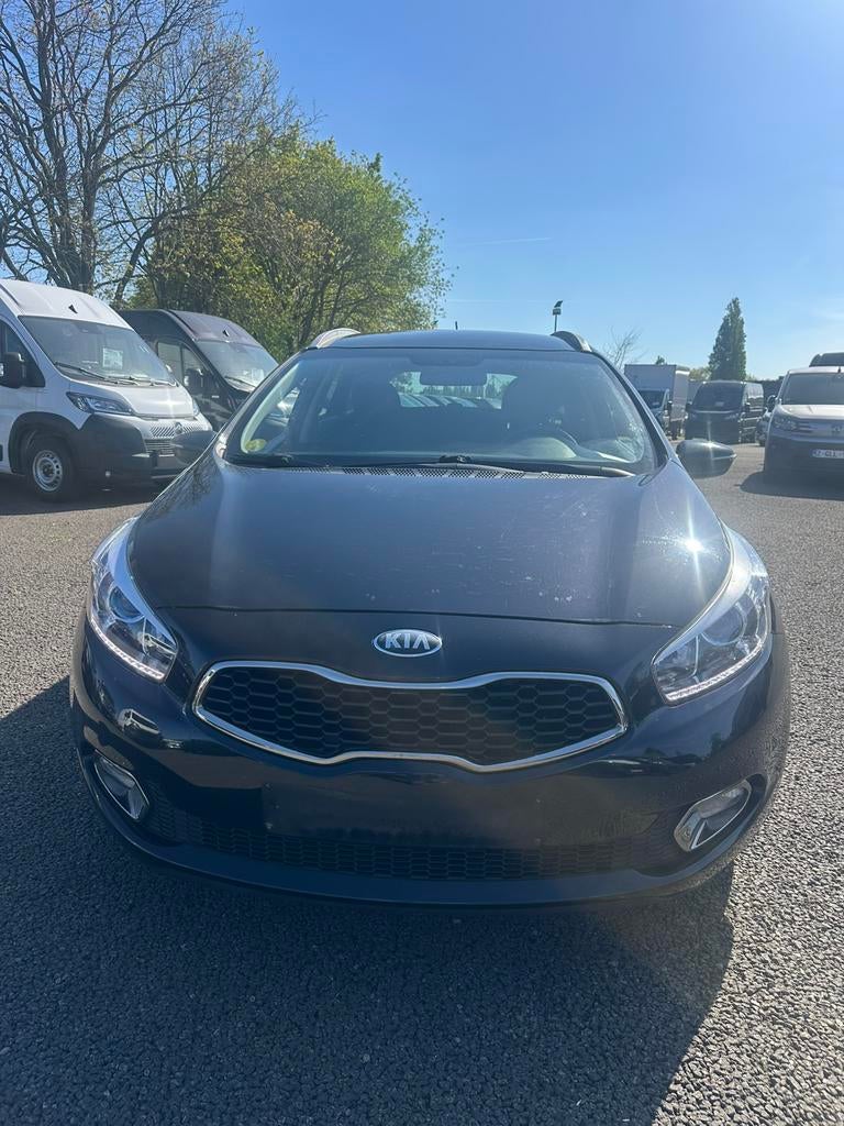 KIA CEED 1,6 CRDI €5 81 kw 2013 1main 2 clé clim 4000€, Enlèvement ou Envoi, Kia