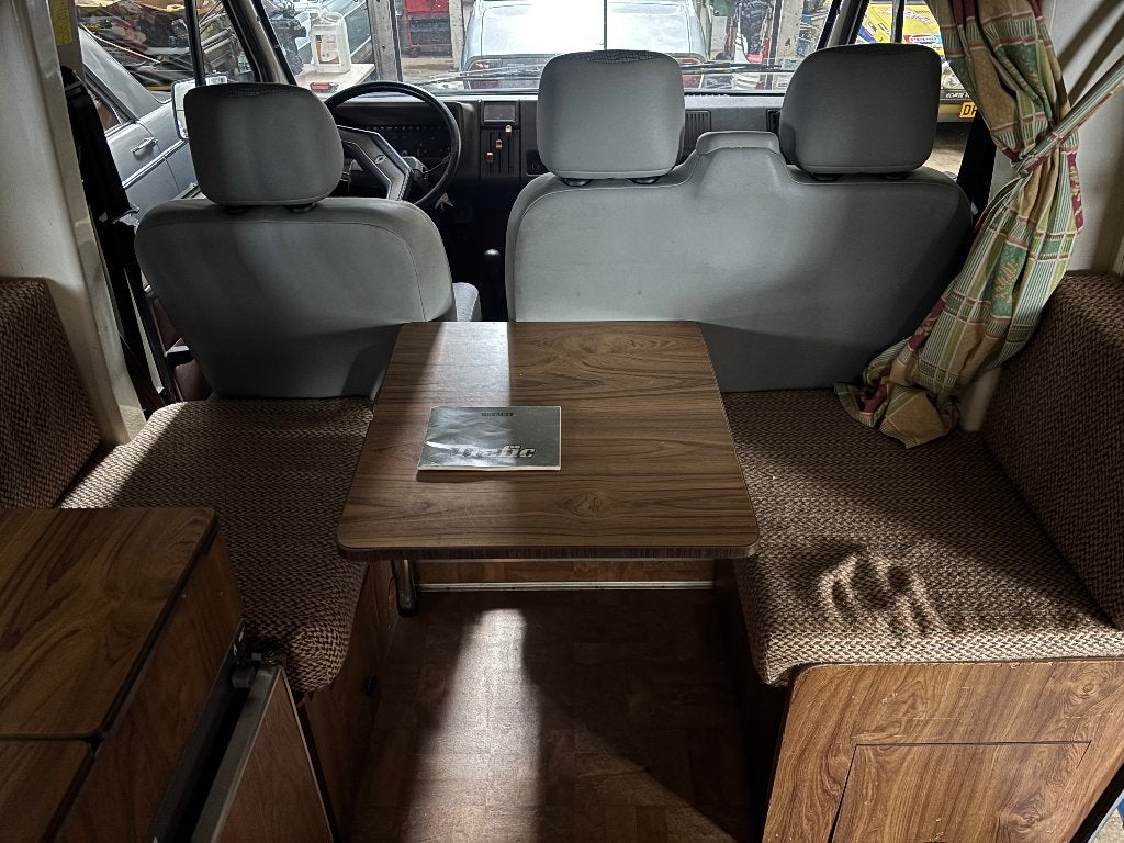 Camping-Car Renault Eriba-car, Caravanes & Camping, 5 à 6 mètres, Boîte manuelle, Particulier, Semi-intégral