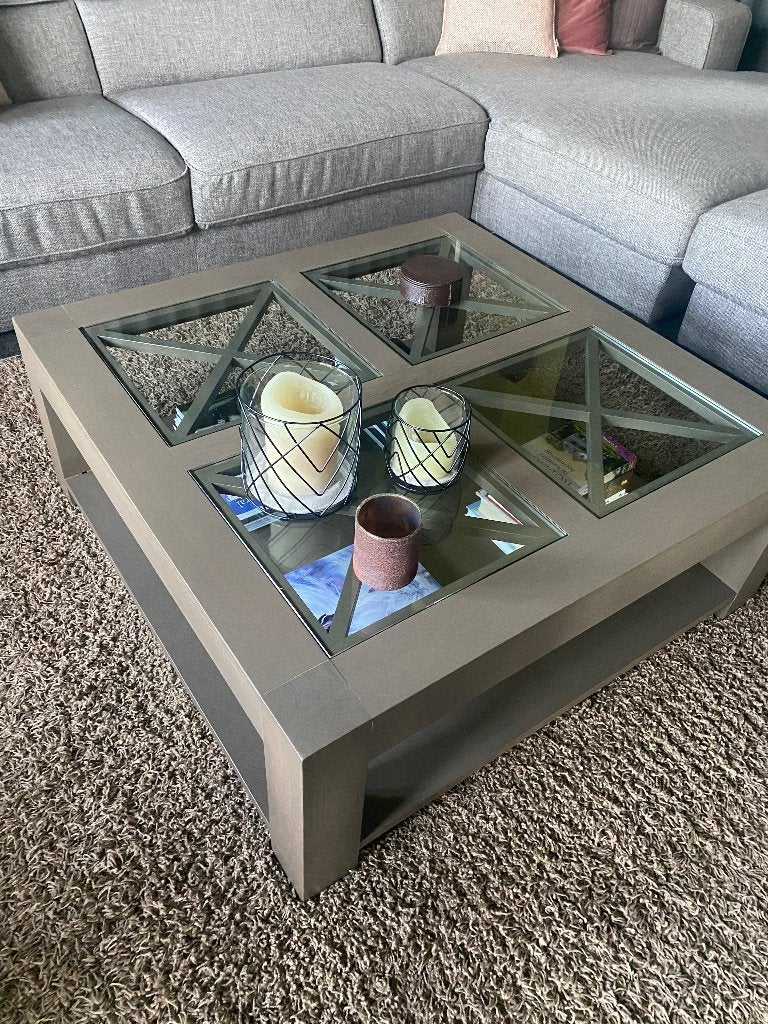 Massieve salontafel, Ophalen