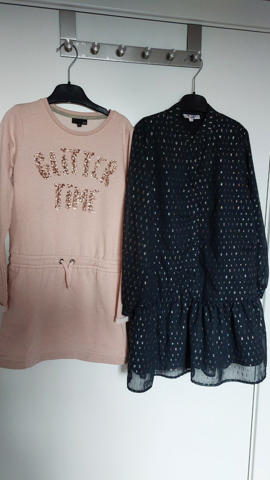 glitter kleedjes maat 146, Enfants & Bébés, Robe ou Jupe, Enlèvement ou Envoi, JBC, Comme neuf