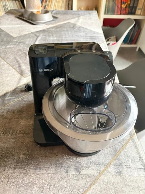 Robot patissier BOSCH, Electroménager, 3 à 4 litres, Enlèvement, Comme neuf, 3 vitesses ou plus