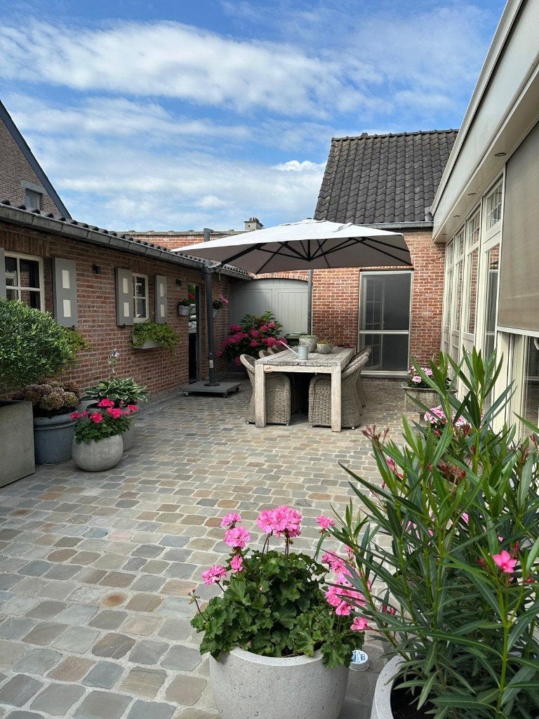 Zweefparasol inclusief voet en beschermhoes, Tuin en Terras, Ophalen, Gebruikt