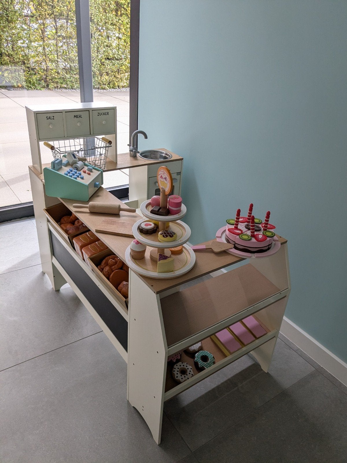 Houten bakkerij/winkeltje Musterkind + accesoires, Ophalen, Zo goed als nieuw, Hout, Speelkeuken