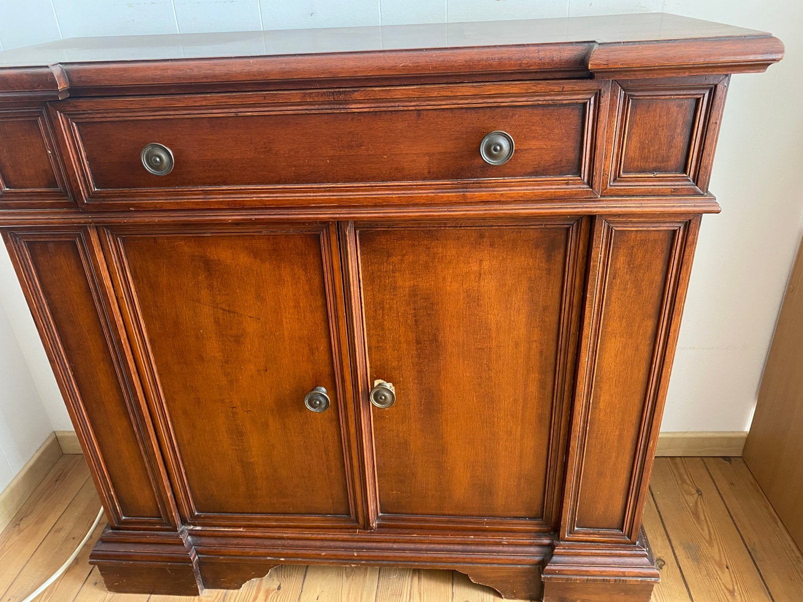 Armoire ancienne  87/93/33 cm, Enlèvement
