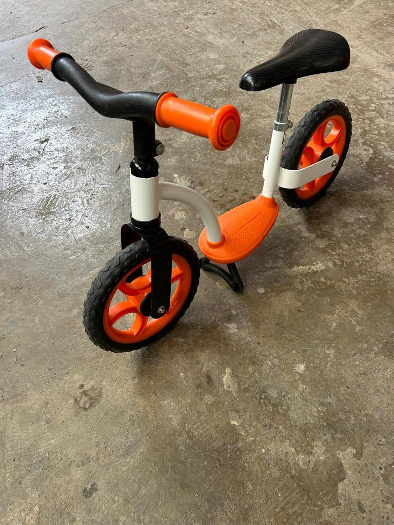 Kinderfiets 2-3 jaar, Ophalen, Zo goed als nieuw