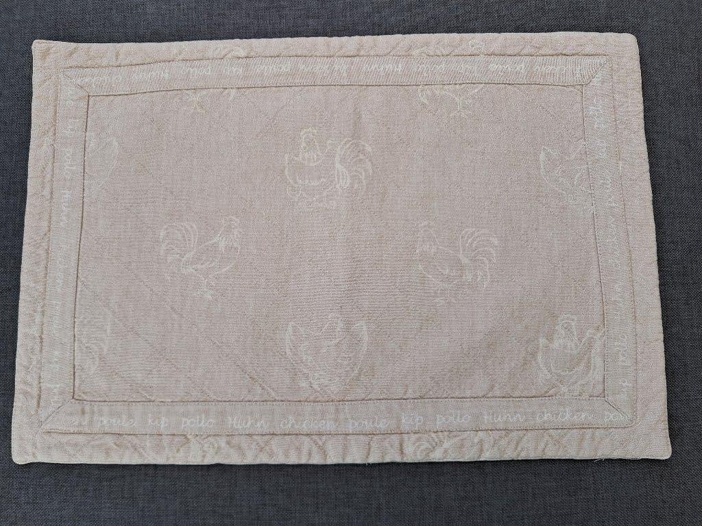 Te koop : 4 stoffen placemats, Huis en Inrichting, Keuken | Textiel, Ophalen of Verzenden, Zo goed als nieuw, Beige, Placemat
