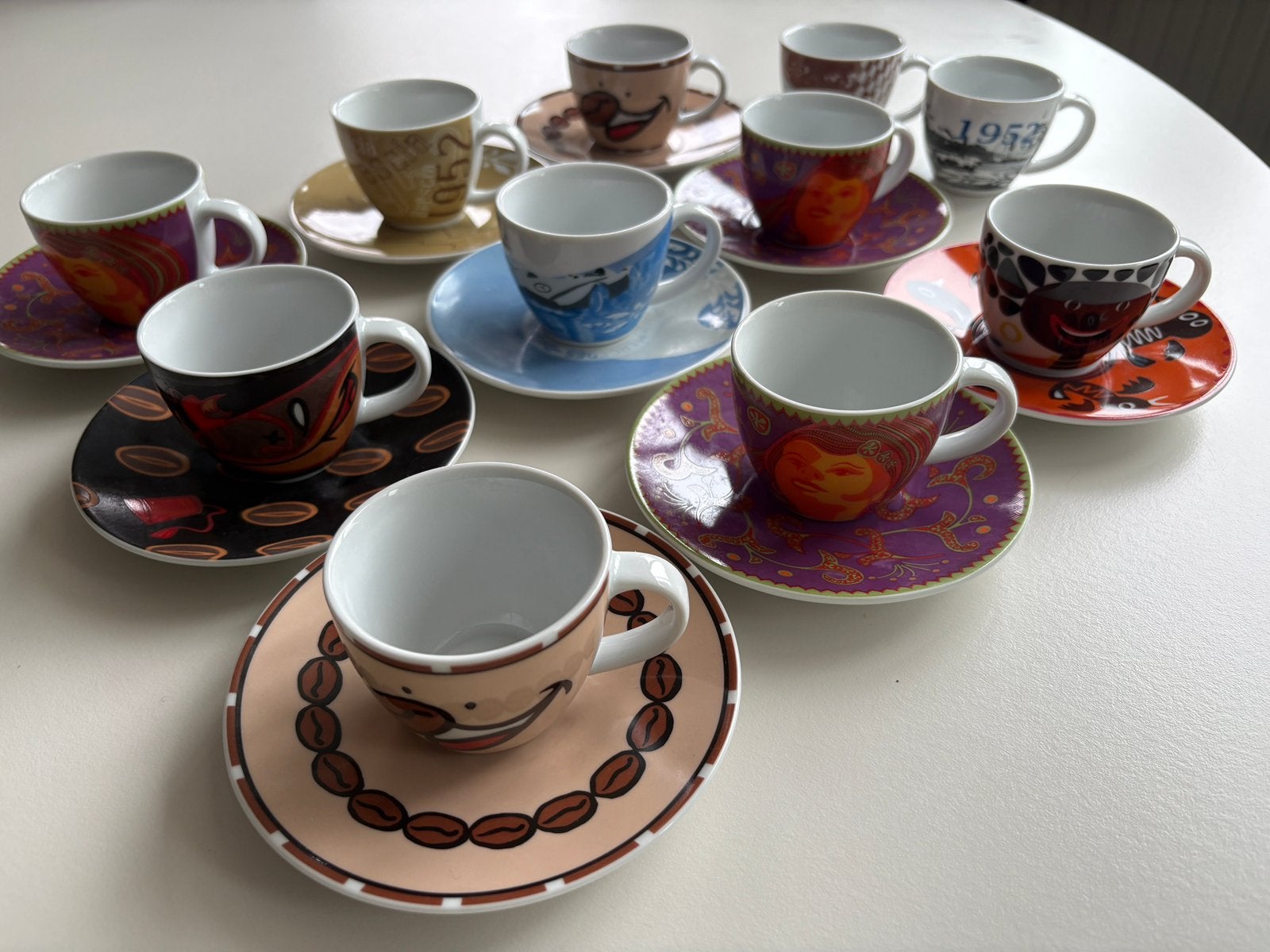 Set van 9 espresso-tasjes, RITZENHOFF - design, Huis en Inrichting, Ophalen, Overige merken, Zo goed als nieuw, Modern