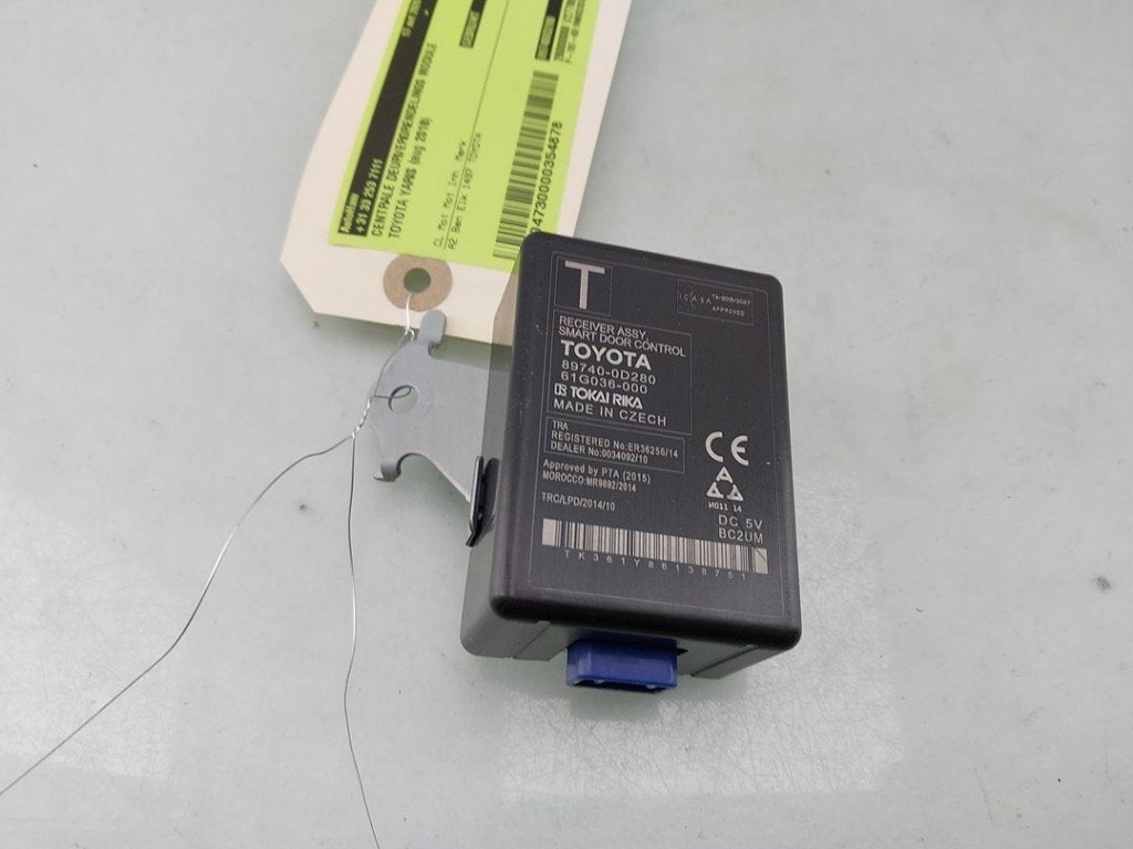 ORDINATEUR VEROUILLAGE CENTRALISE Toyota Yaris III (P13), Kundenbetreuung@toyota.de, Toyota, Utilisé, Toyota-Allee 2
50858  Köln, DE