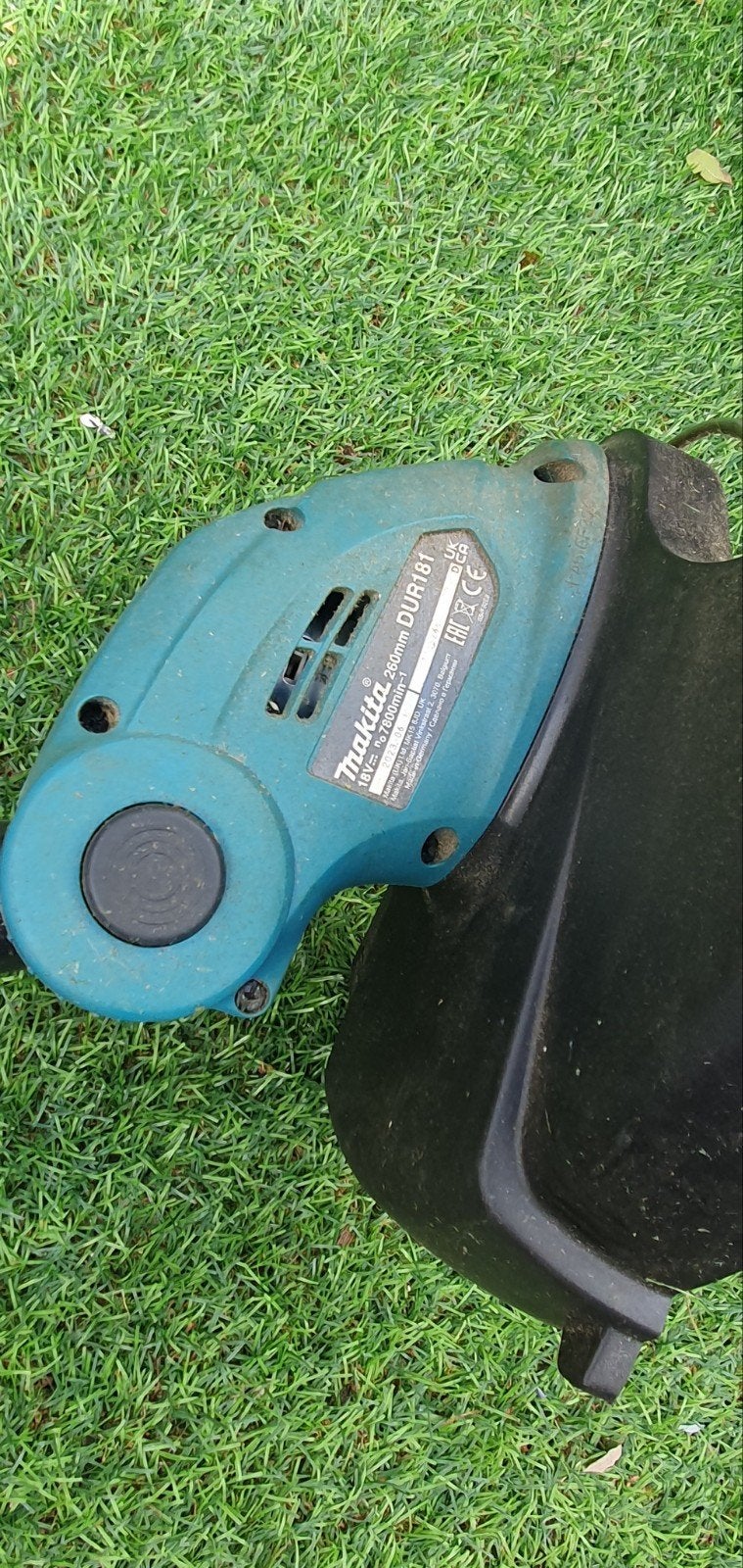 Dur181 accu trimmer met doos en accessoires, Ophalen