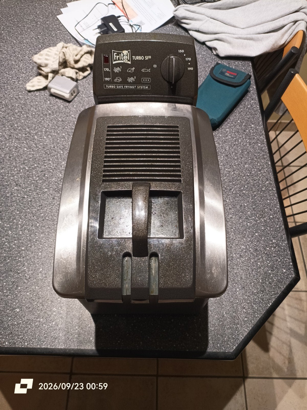 friteuse van het merk Fritel, Elektronische apparatuur, Ophalen