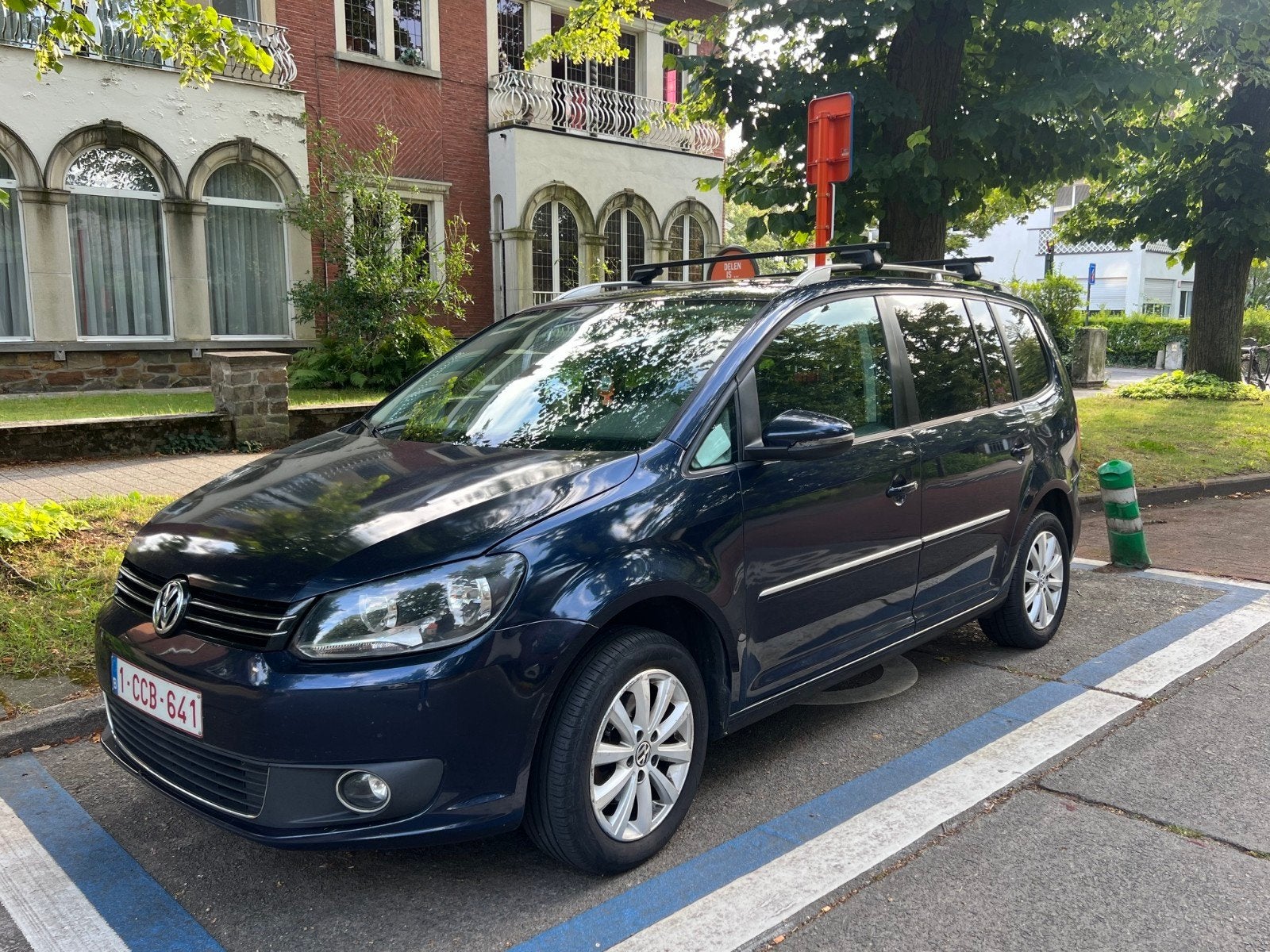 VW Touran 1.6 TDI – 7 places – 2013 – Full options, Autos, Cuir, Euro 5, 7 places, Boîte manuelle