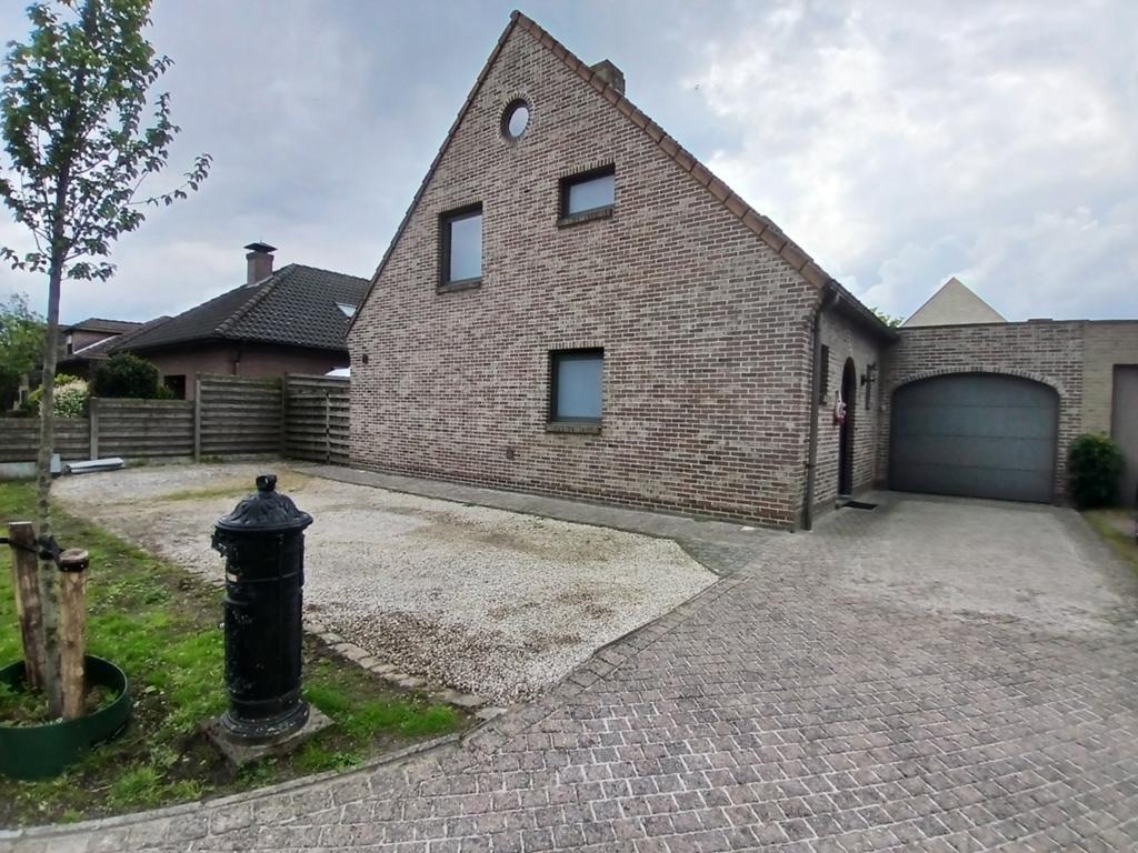 Rustig gelegen woning te koop en Wuustwezel., Immo