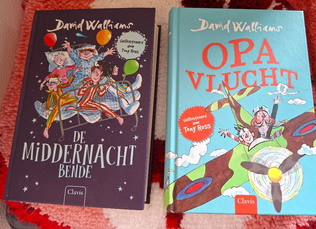 DAVID WALLIAMS: Opa Vlucht / De Middernachtbende Jeugdboeken, Boeken, Ophalen, Zo goed als nieuw, David Walliams