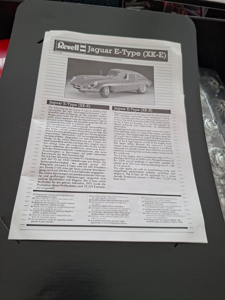 Revell Jaguar E-Type bouwpakket, Ophalen, Zo goed als nieuw