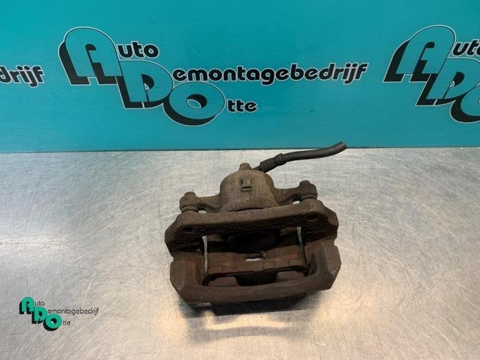 Remklauw (Tang) rechts-voor van een Ford Fiesta (Fiesta 08-), Gebruikt, -, -, Ophalen of Verzenden