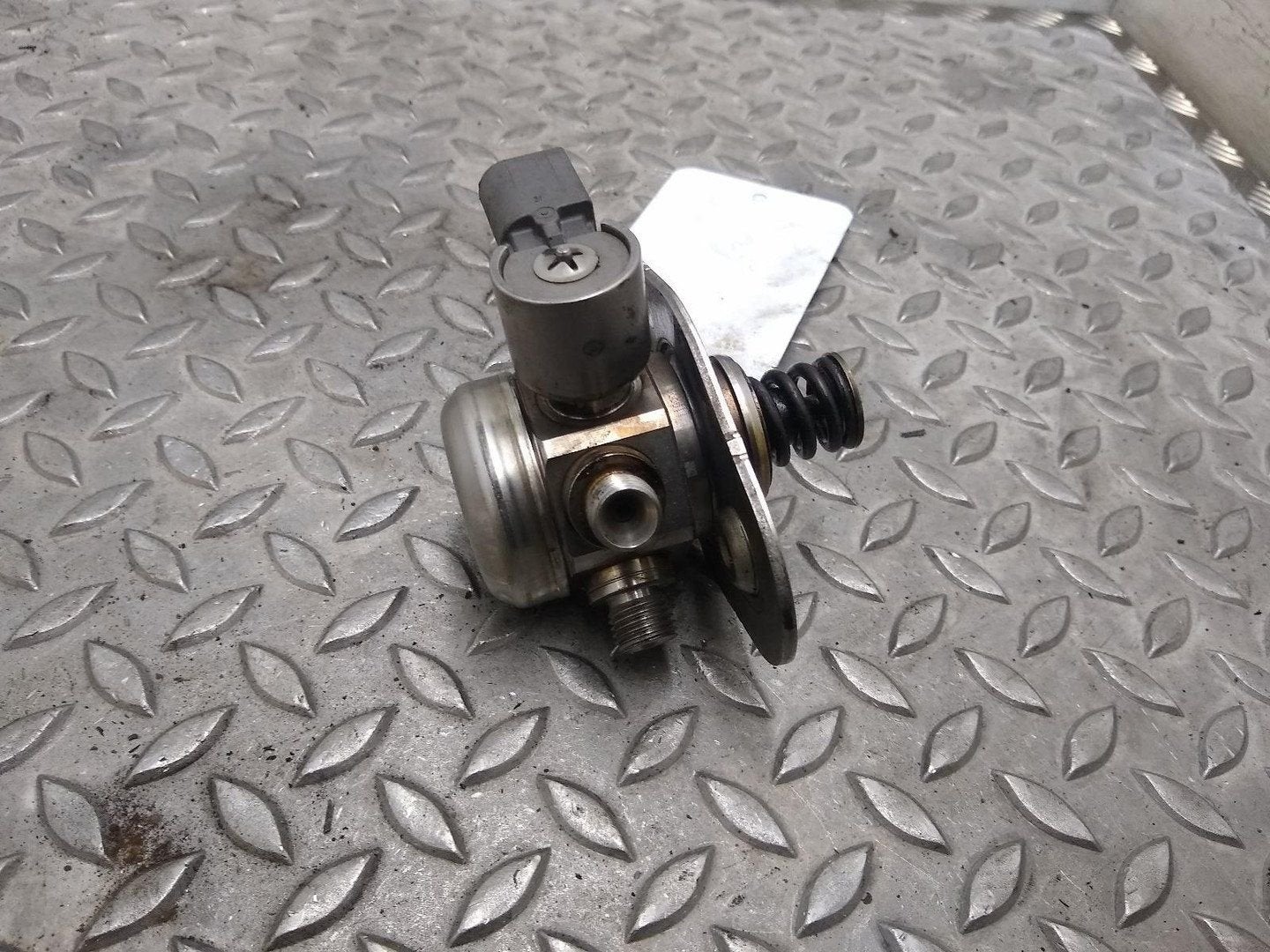 BMW 3 SERIES BRANDSTOF POMP VOOR DE INJECTOR 2013, Auto-onderdelen, Brandstofsystemen, Ophalen of Verzenden, Gebruikt, ARN erkend