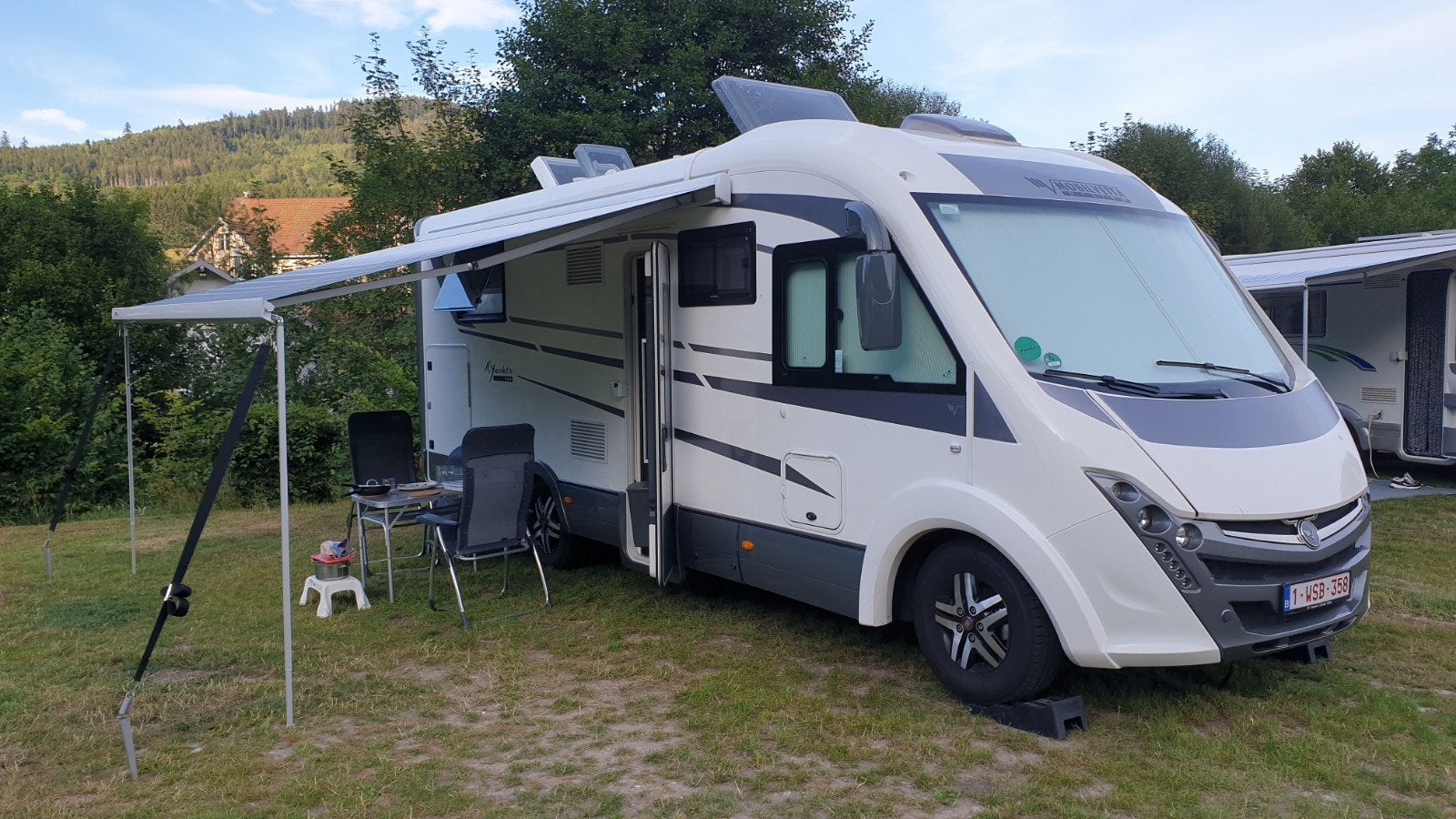 Mobilvetta K‑Yacht 86 – 150 pk automaat – Heavy chassis 4,4, Caravans en Kamperen, Bestuurdersdeur, Ringverwarming, Fiat, 7 tot 8 meter