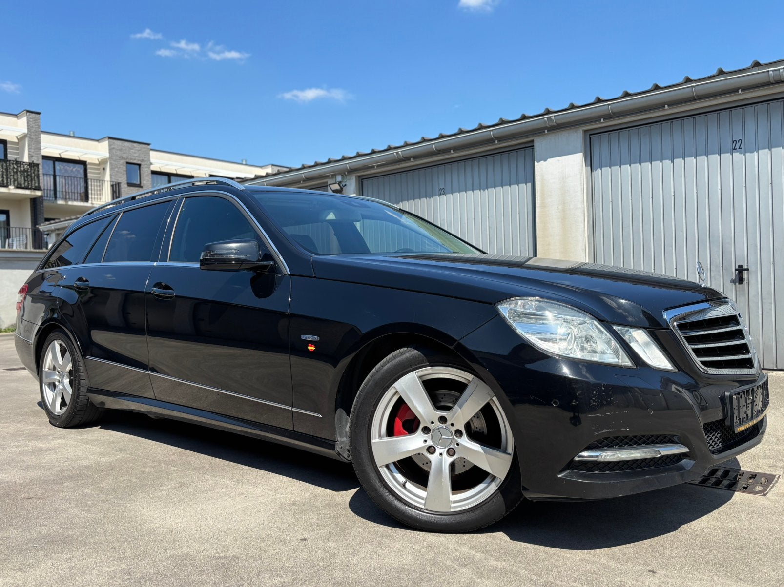 Mercedes E200 2.0 Diesel - 178 000 Km - Export, Autos, Mercedes-Benz, Euro 5, Achat, Electronic Stability Program (ESP), Noir
