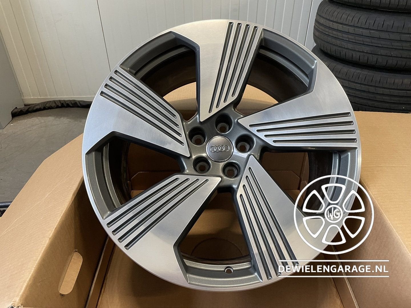 21 inch Audi E-Tron Velgen Origineel DEMO (evt Winterbanden), Auto-onderdelen, Velg(en), -, -, Nieuw