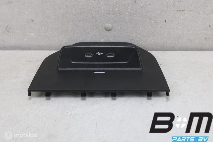 USB aansluiting Skoda Fabia 4 657035736A, Auto diversen, Gebruikt