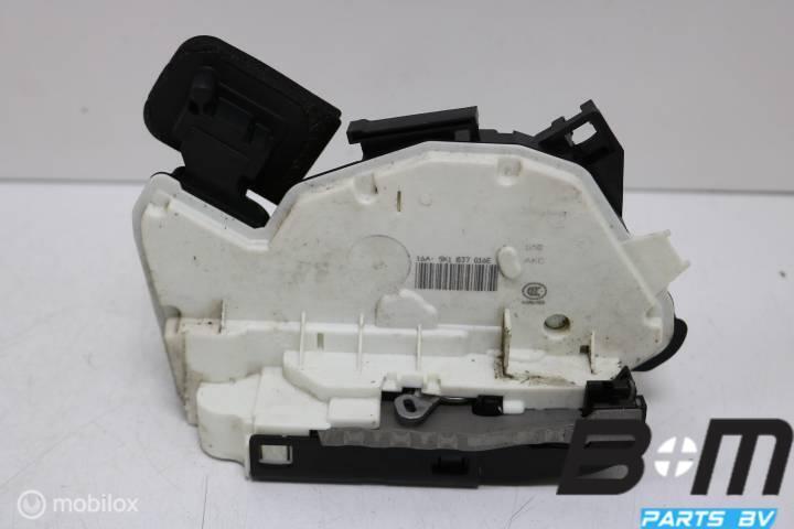 Portierslot RV VW Golf 7 GTE 5K1837016E, Utilisé