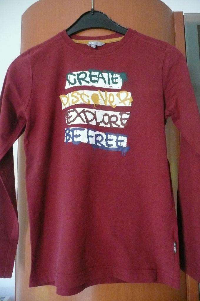 Rode longsleeve JBC (K211) GERESERVEERD, Kinderen en Baby's, Kinderkleding | Maat 146, Ophalen of Verzenden, Zo goed als nieuw