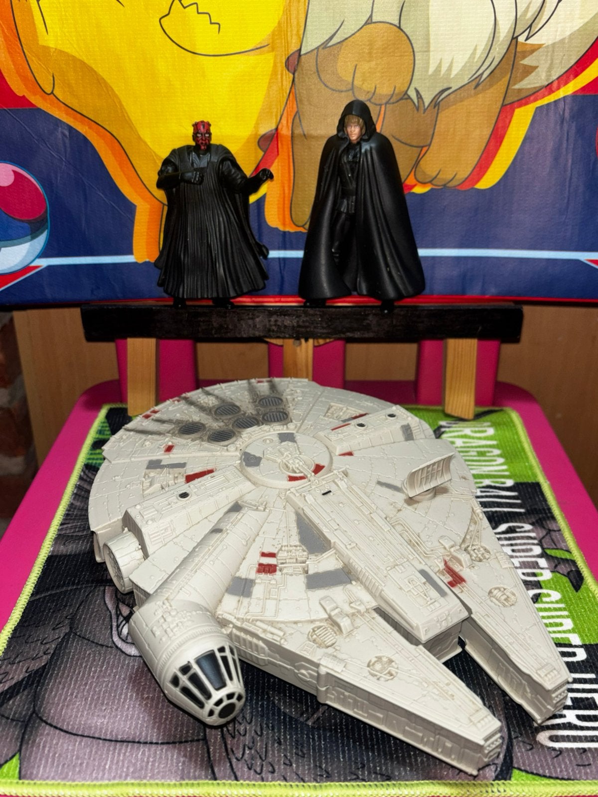 Lot de figurines Star Wars et Faucon Millenium Star Wars, Enlèvement ou Envoi, Utilisé, Jeu