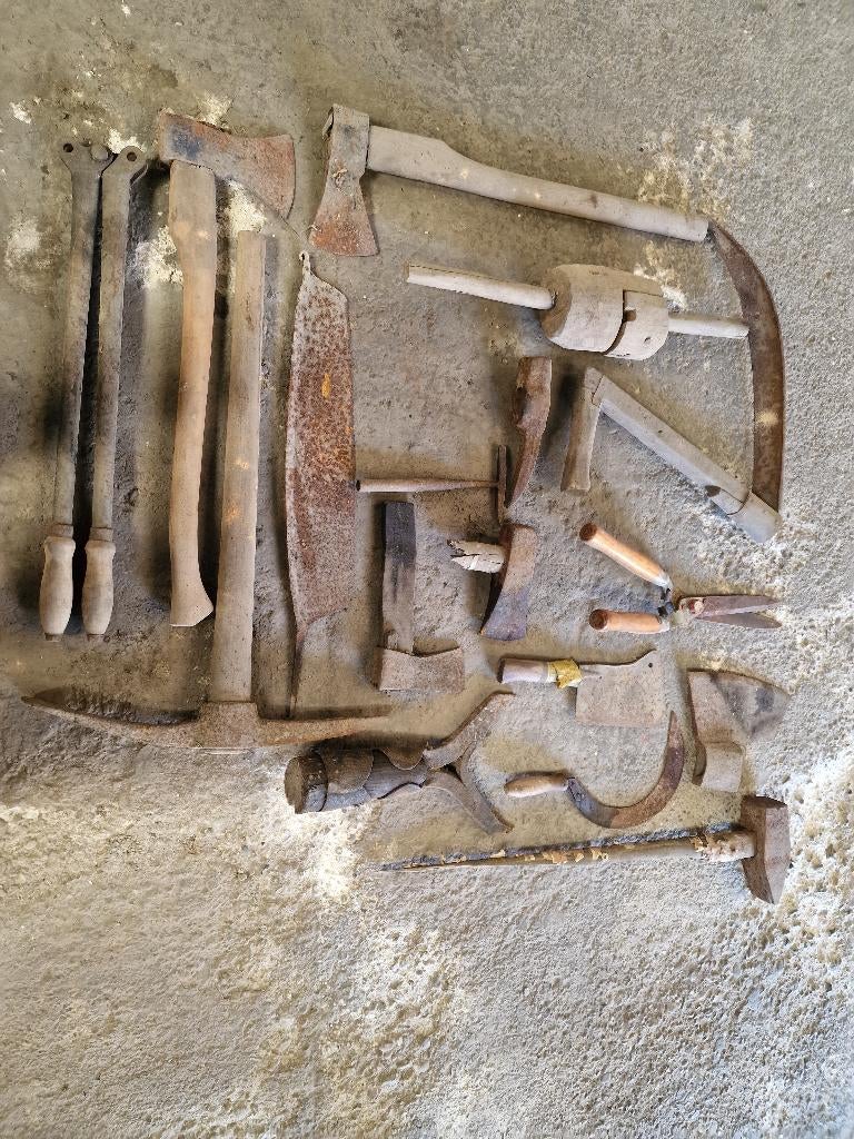 Très ancien outil d'extérieur, Enlèvement