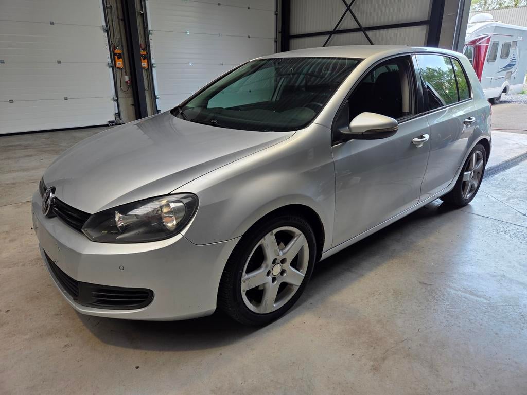 VOLKSWAGEN GOLF VI 1.6 TDI 77KW 105CV RIJDT GOED, Auto's, Euro 5, Stof, 4 cilinders, Electronic Stability Program (ESP)