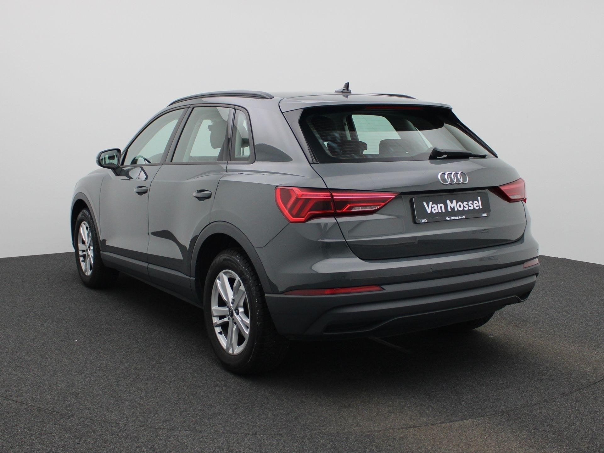 Audi Q3 35 TFSI S tronic Bus. Ed. Attraction, Auto's, Audi, Stof, 4 cilinders, https://public.car-pass.be/vhr/9bfacfa9-2ed1-4946-9946-b9fc9aea1fa6