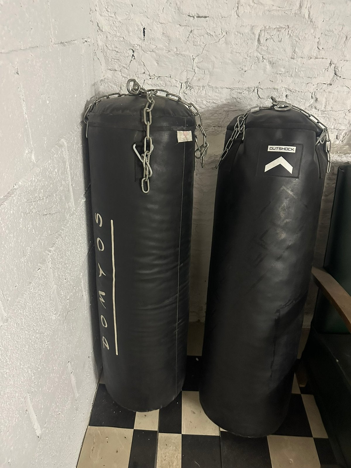 Sac de frappe a suspendre (1 ou 2), Enlèvement, Comme neuf, Punching-ball