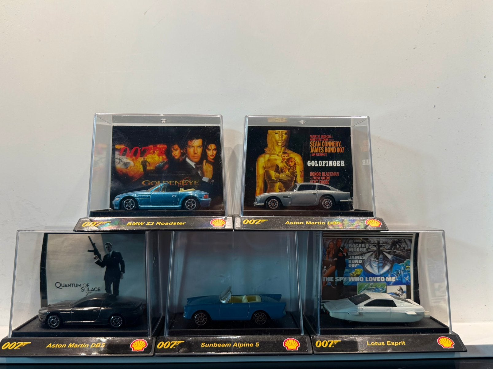 James bond miniatuur autos, Hobby & Loisirs créatifs, Voitures miniatures | Échelles Autre, Comme neuf, Voiture, Enlèvement