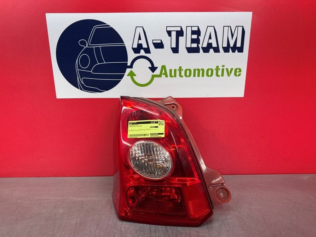 FEU ARRIÈRE GAUCHE Suzuki Alto (|35671M68K10000|), Suzuki-Allee 7
64625  Bensheim, DE, Suzuki Deutschland GmbH, Kontakt@suzuki.de