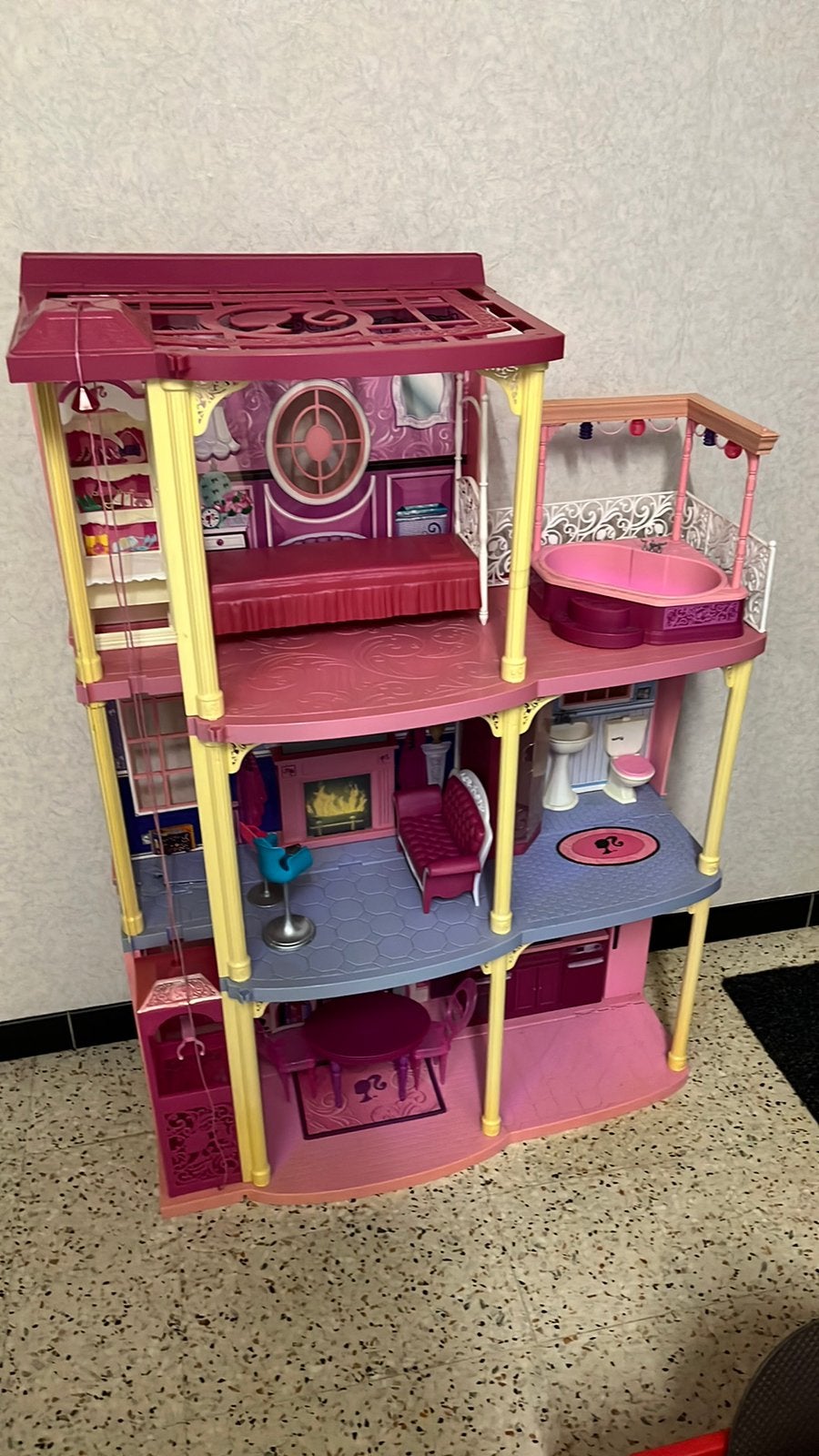 Barbiehuis, Ophalen, Gebruikt
