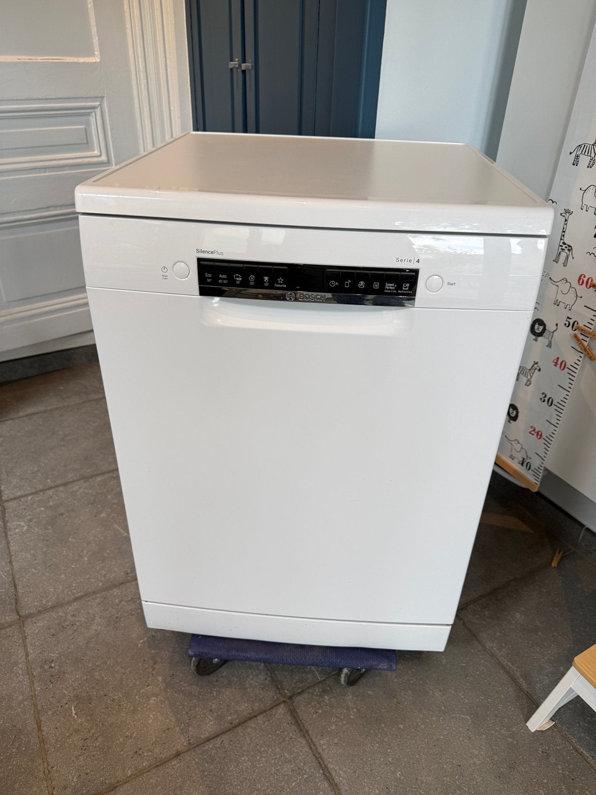 Bosch SMS4ETW00E vaatwasser in absolute nieuwstaat, Electroménager, Moins de 10 litres, Comme neuf, Enlèvement, 45 à 60 cm