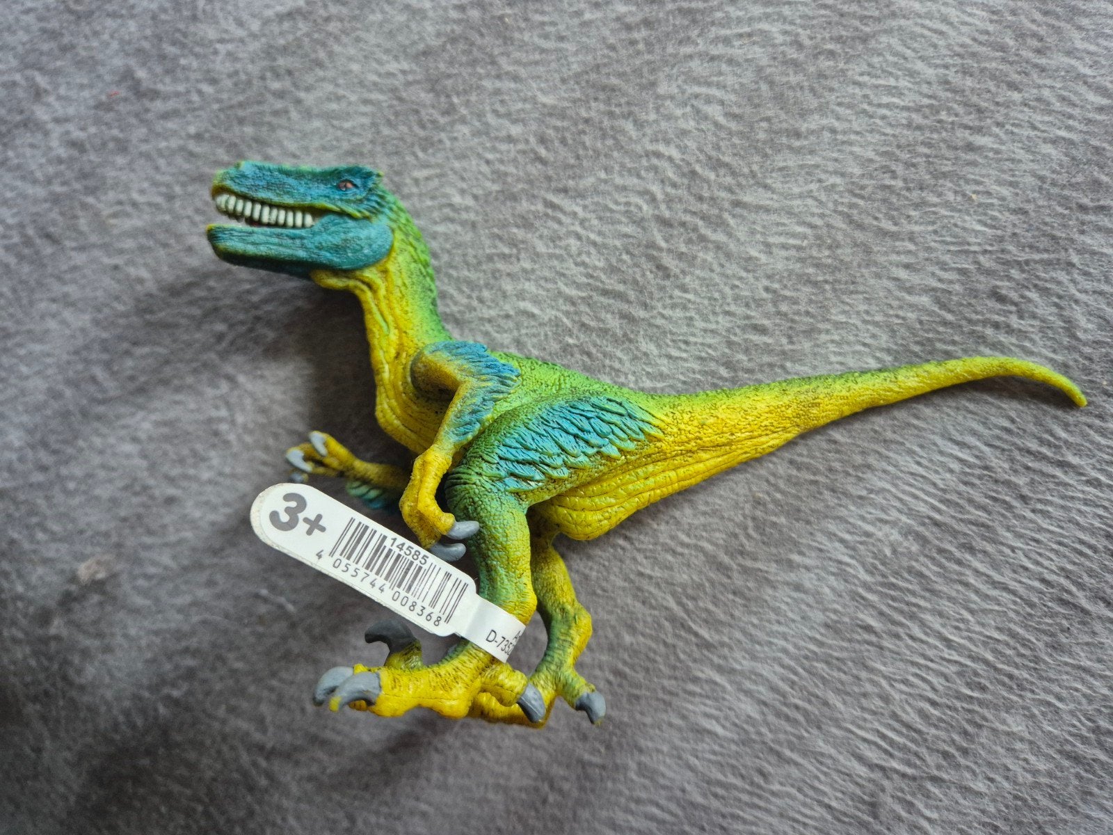 schleich dinosaurus, Envoi