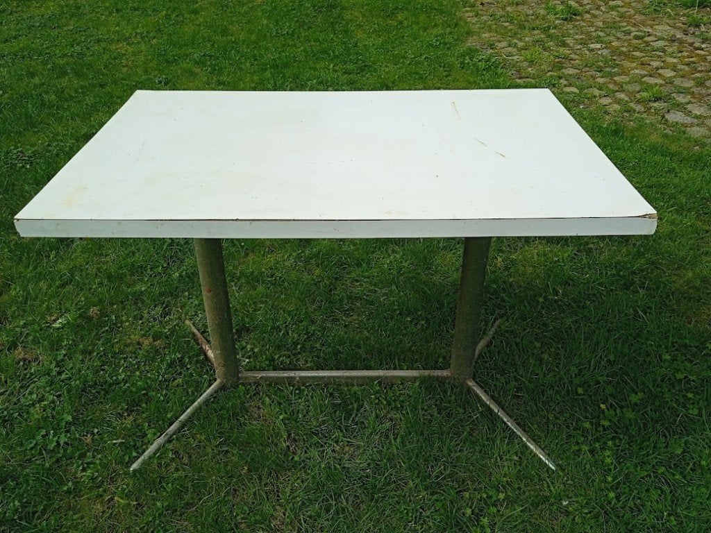 table vintage formica blanc dans son jus 110/77 cm, Enlèvement