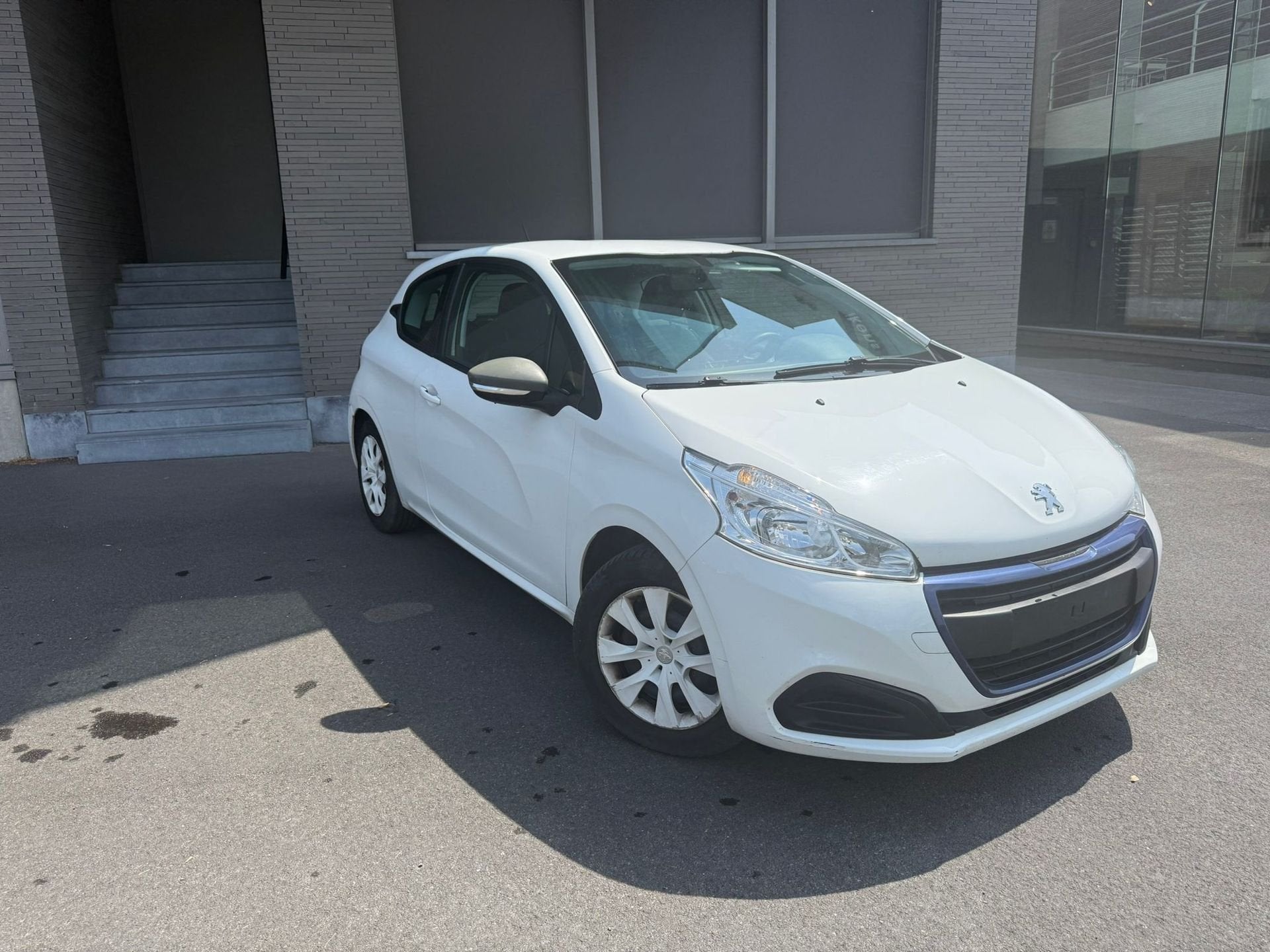 Peugeot 208, Autos, https://public.car-pass.be/vhr/7d907c55-a104-4f13-909c-7f572951d207, Achat, Euro 6, Entreprise