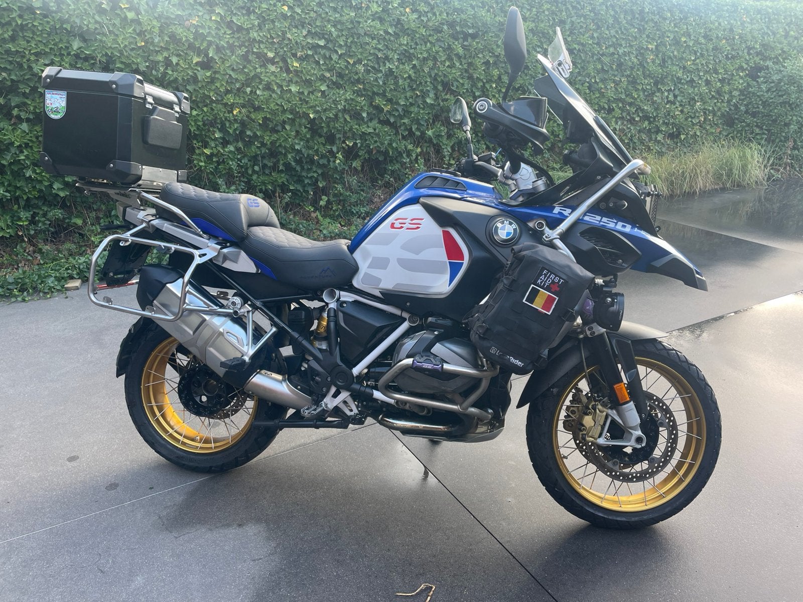 BMW GSA HP, Motoren, Ophalen