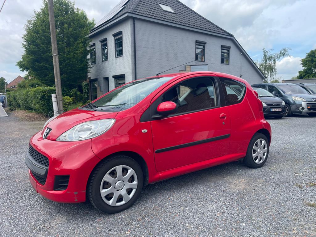 Peugeot 107 1.0i Essence, climatisation, 1er propriétaire,.., Autos, Peugeot, Rouge, Euro 5, Entretenue par le concessionnaire