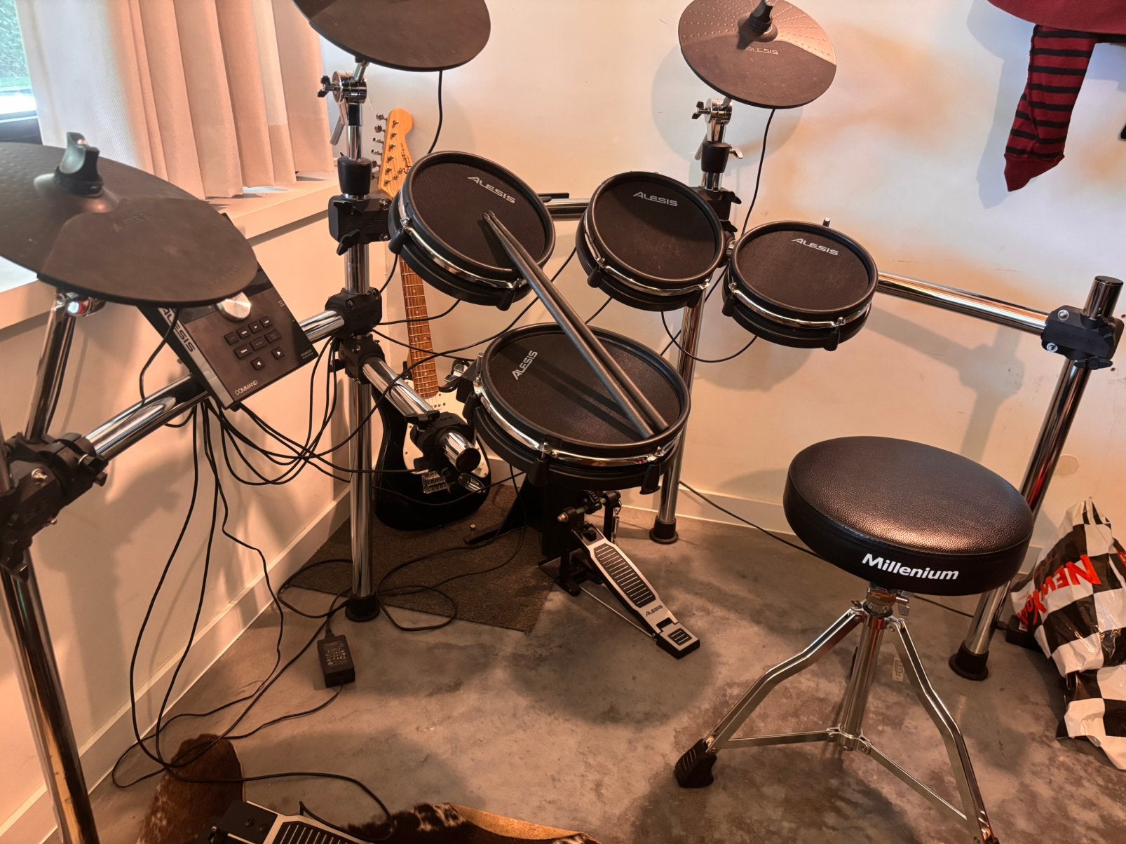 Alesis command mesh special edition drumstel, Muziek en Instrumenten, Drumstellen en Slagwerk, Ophalen, Zo goed als nieuw, Overige merken