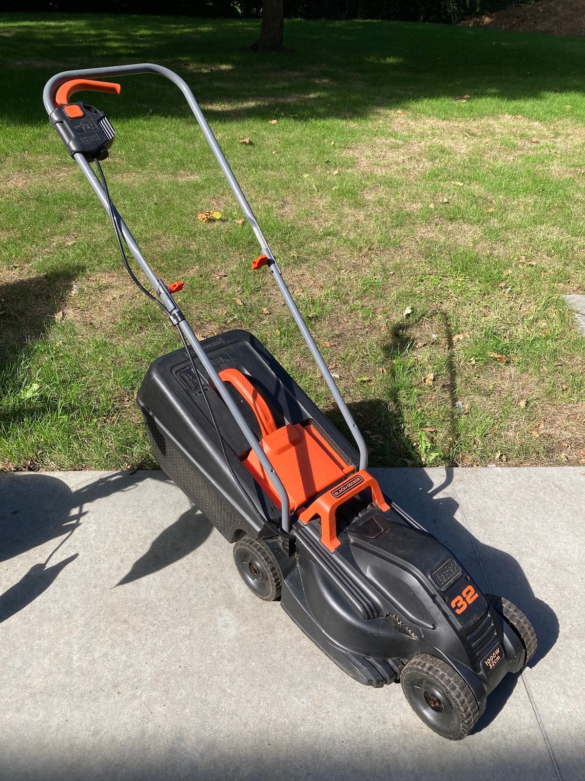 Grasmaaier Black + Decker, Tondeuse rotative, 30 à 39 cm, Enlèvement, Utilisé