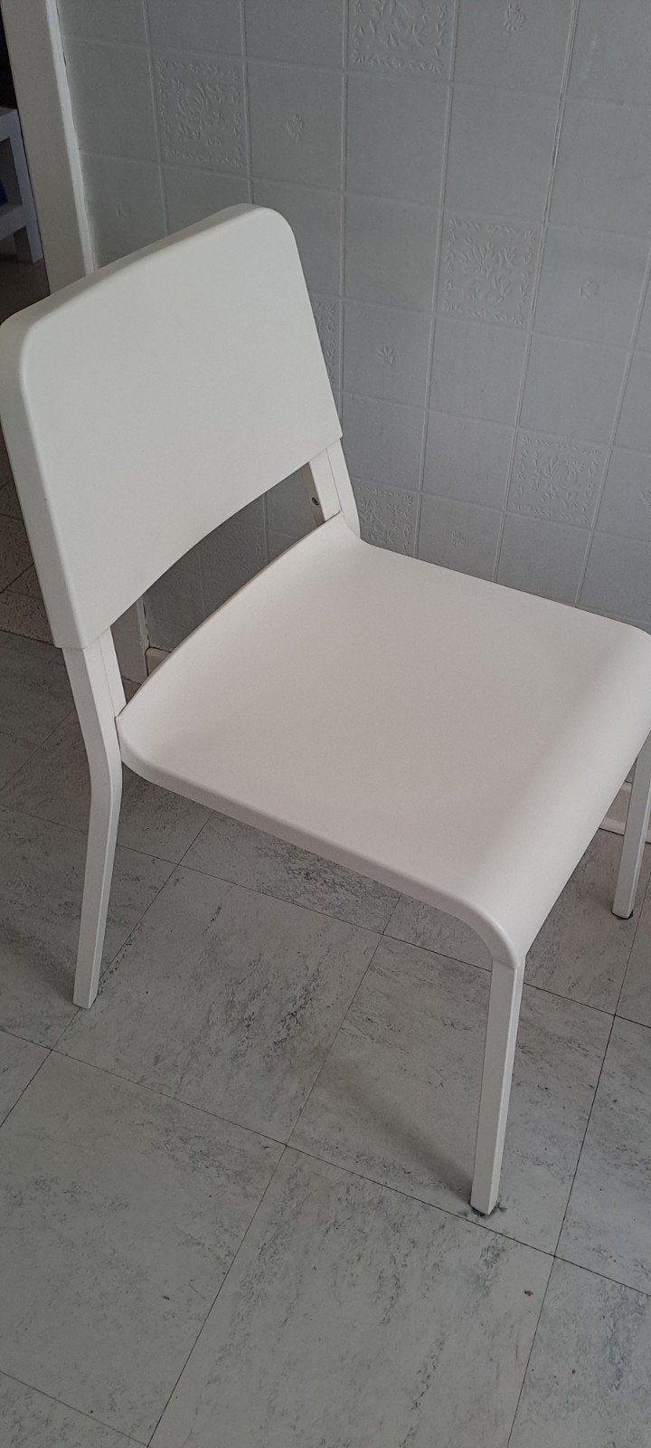 Chaise de cuisine blanc comme neuf lot de 2 a saisir ️️️↙️, Enlèvement