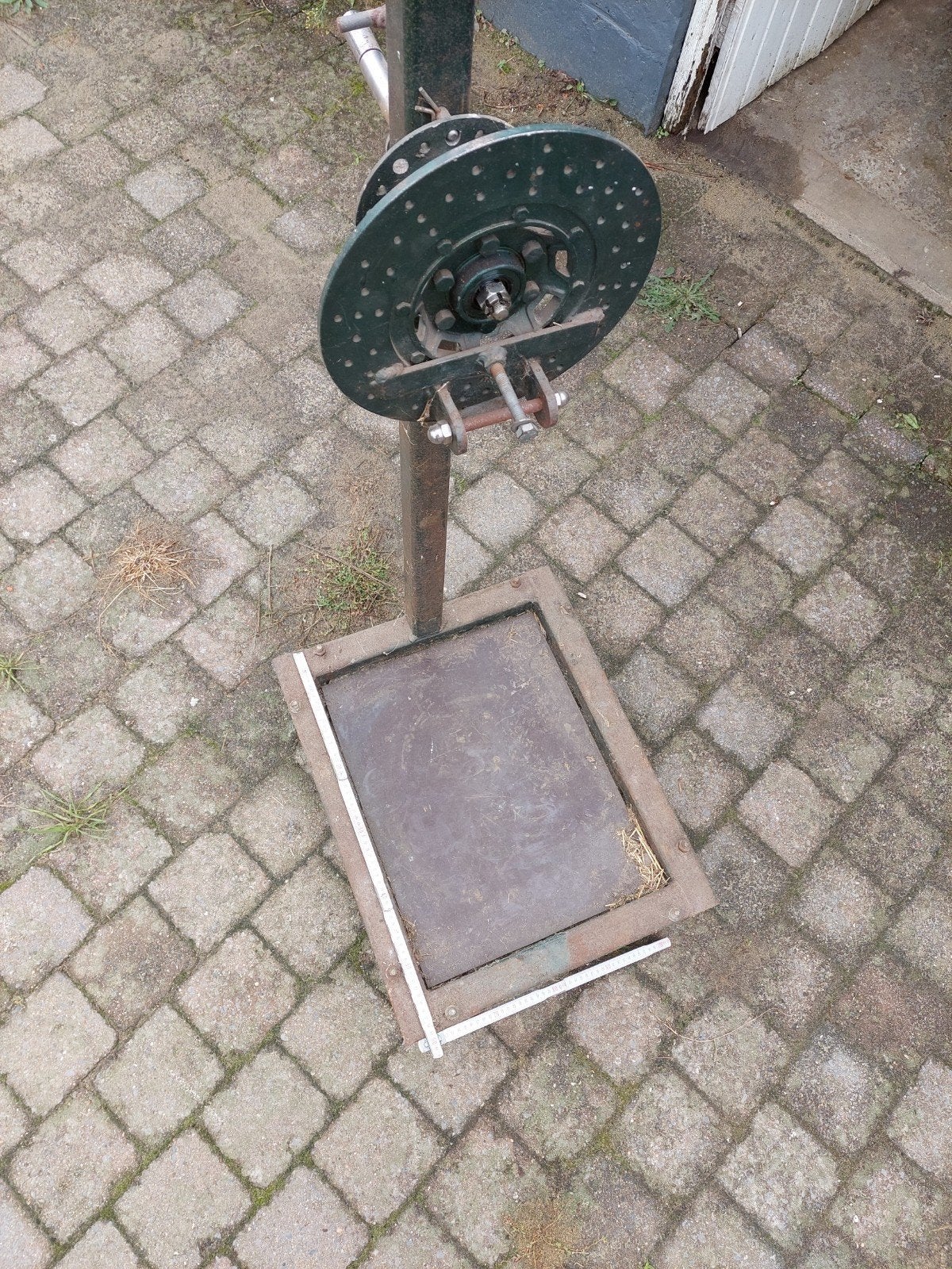 staander om aan motorblok te werken op wielen, Motoren, Ophalen, Gebruikt