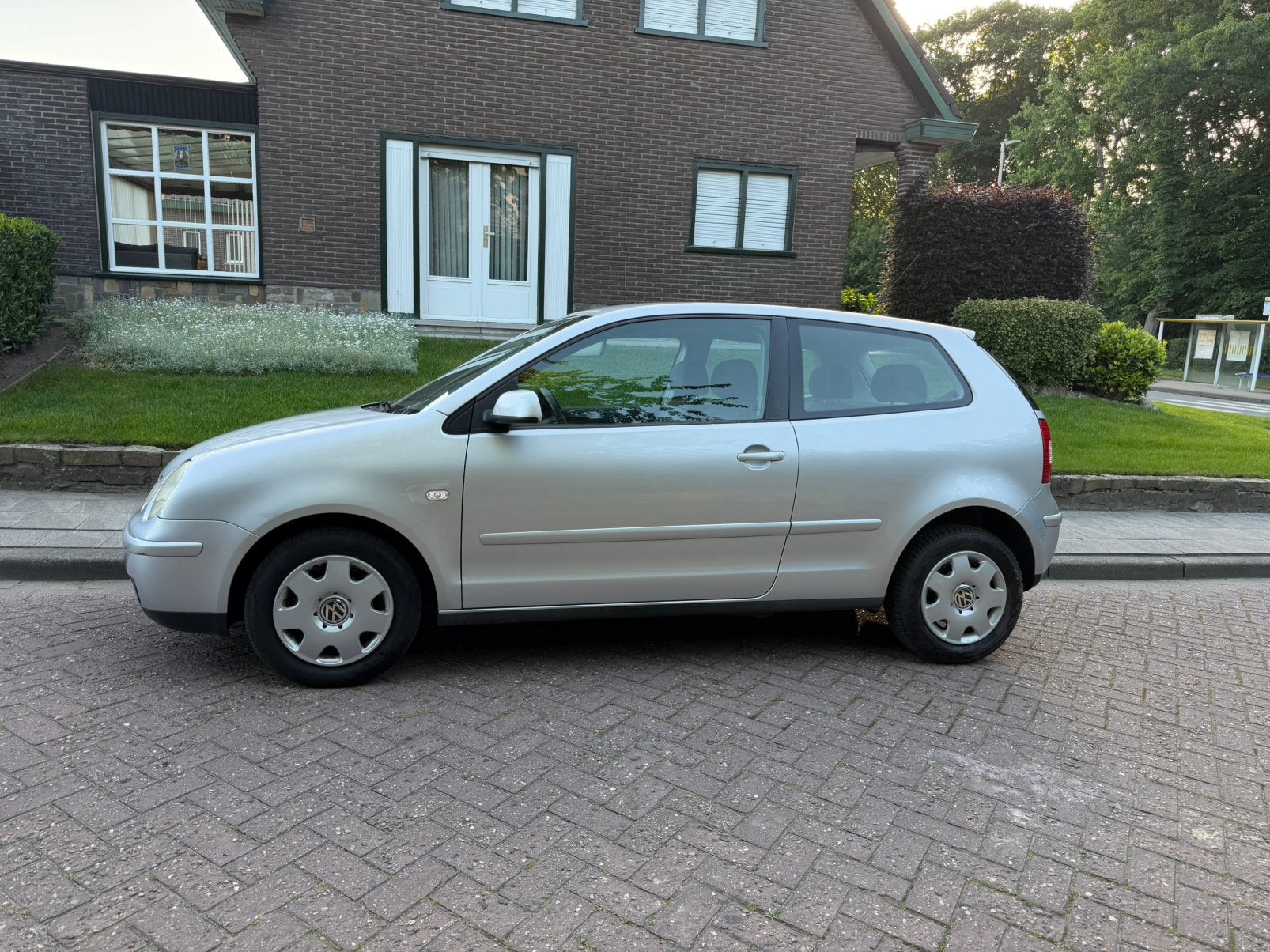 Volkswagen Polo 1.2i benzine weinig km reeds gekeurd, Auto's, Volkswagen, Bedrijf, Te koop, Polo, ABS, Airbags, Boordcomputer