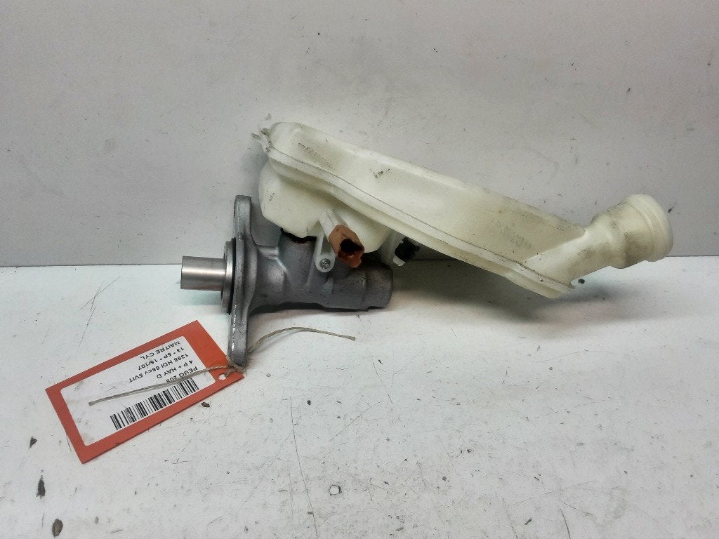 MAITRE CYLINDRE DE FREIN Peugeot 208 I (CA / CC / CK / CL), Kontakt-peugeot@peugeot.com, Utilisé, Peugeot Deutschland GmbH, Bahnhofsplatz
65423  Rüsselsheim, DE