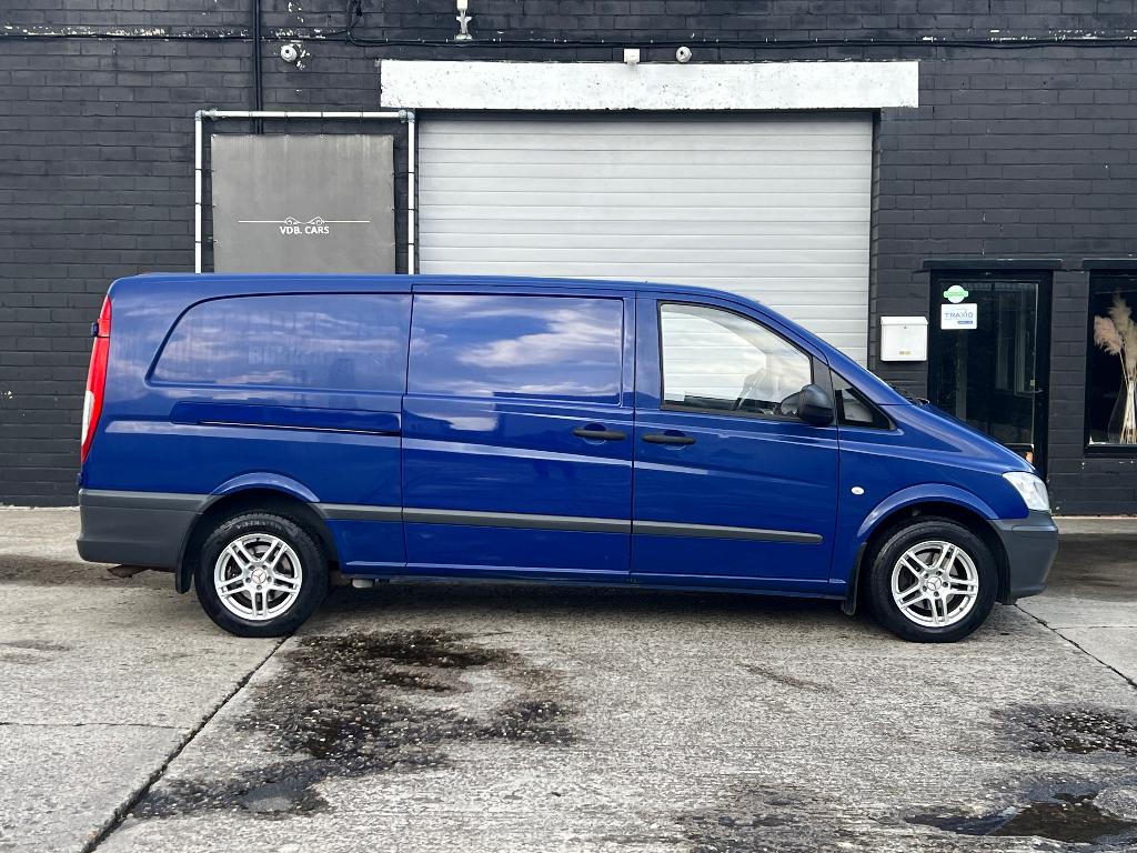 Mercedes vito L3 / 155,000kmb/ LICHTEVRACHT / 3zit, Auto's, Bestelwagens en Lichte vracht, Mercedes-Benz, Bedrijf, Te koop, Trekhaak