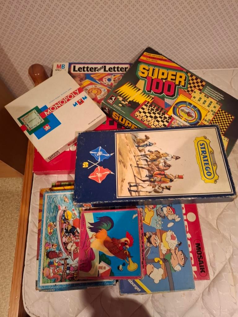 Set van vintage spelletjes + puzzels. Alles voor 10€, Ophalen